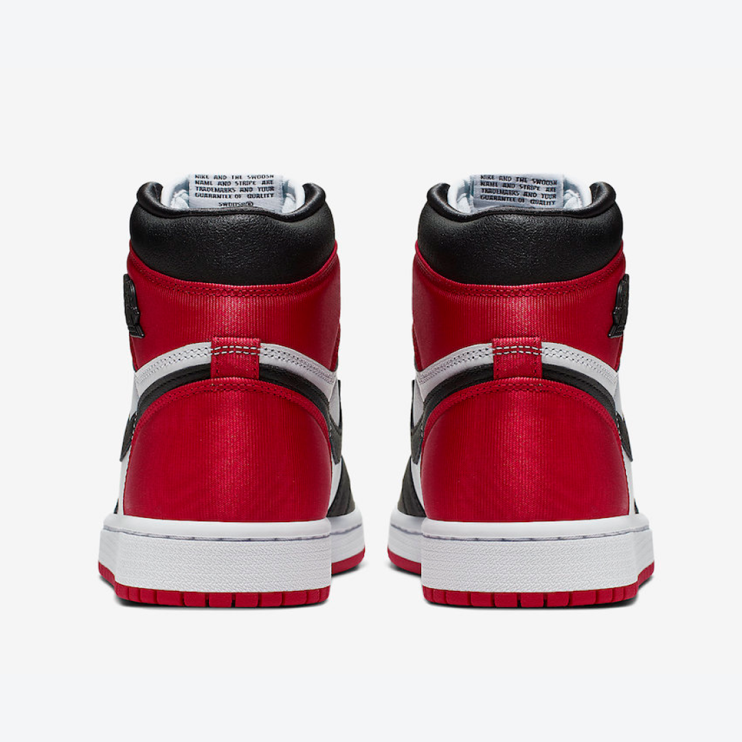Air-Jordan-1-Retro-High-Satin-Black-Toe-W5.png