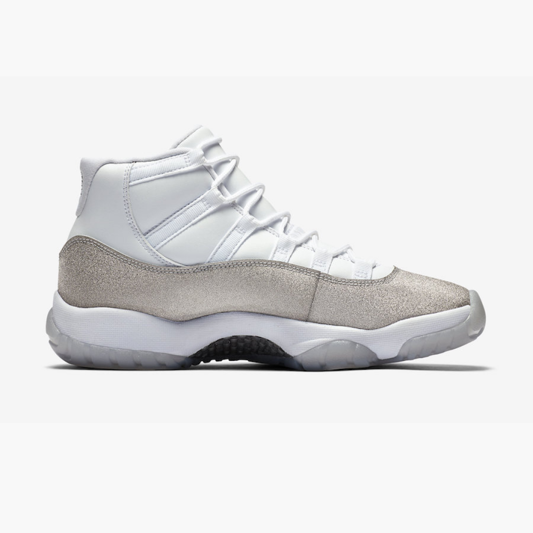 Air-Jordan-11-Metallic-Silver-W6.png