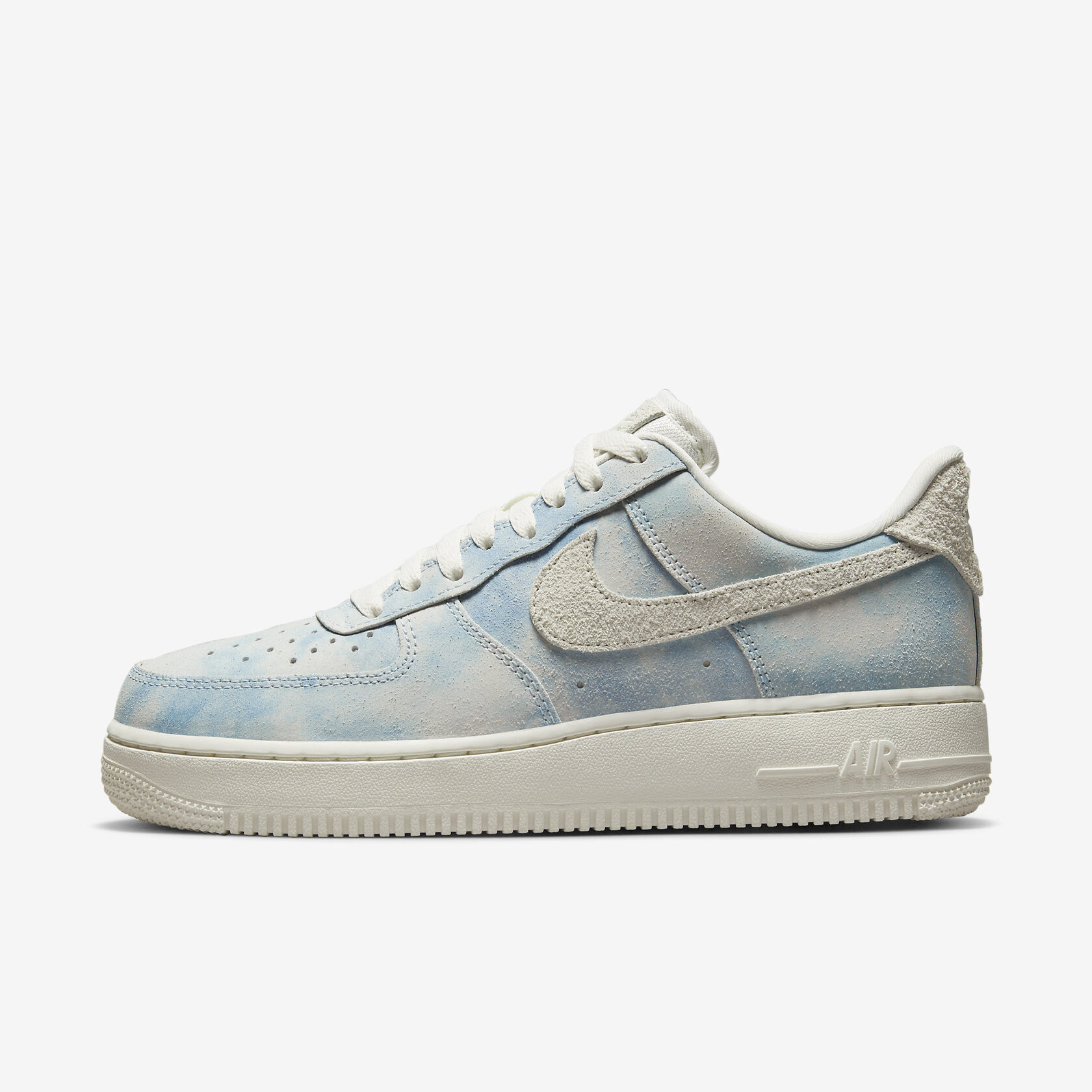 Air Force 1 Low Clouds
