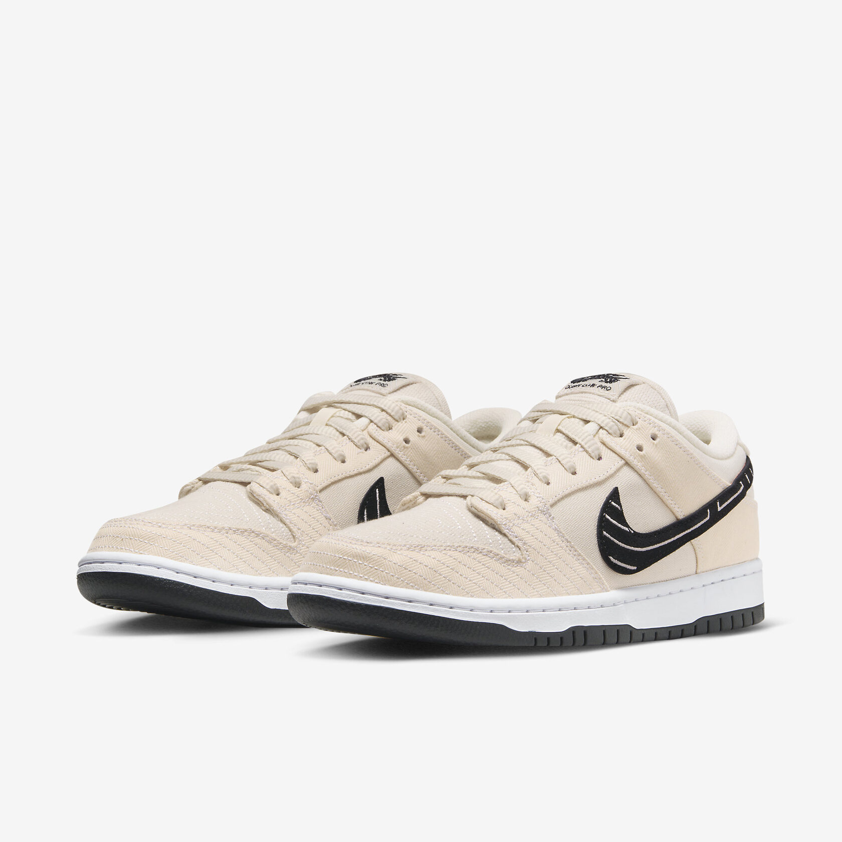 Albino & Preto X Nike SB Dunk Low4