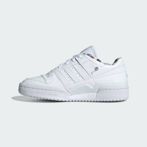 Hello Kitty x adidas Forum 84 Low4