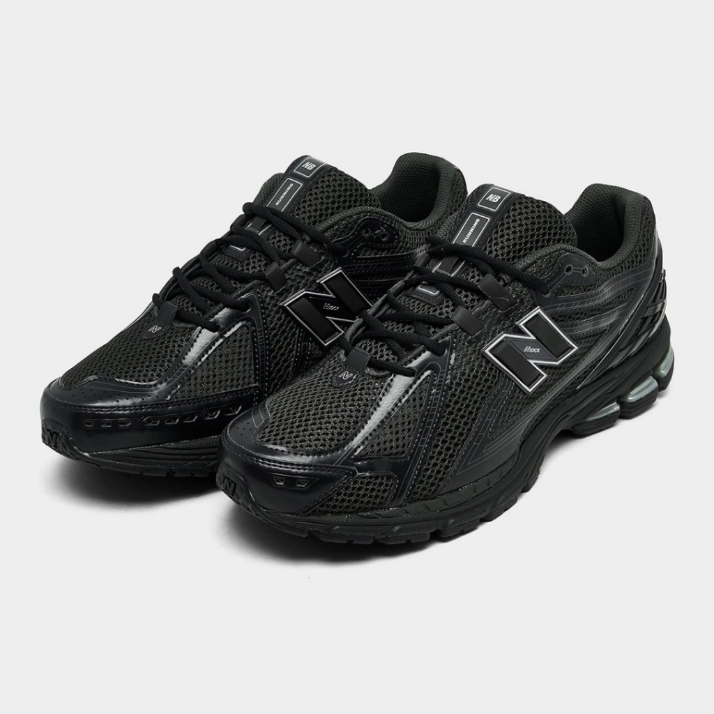 New Balance 1906R ‘Black Metallic Silver’2