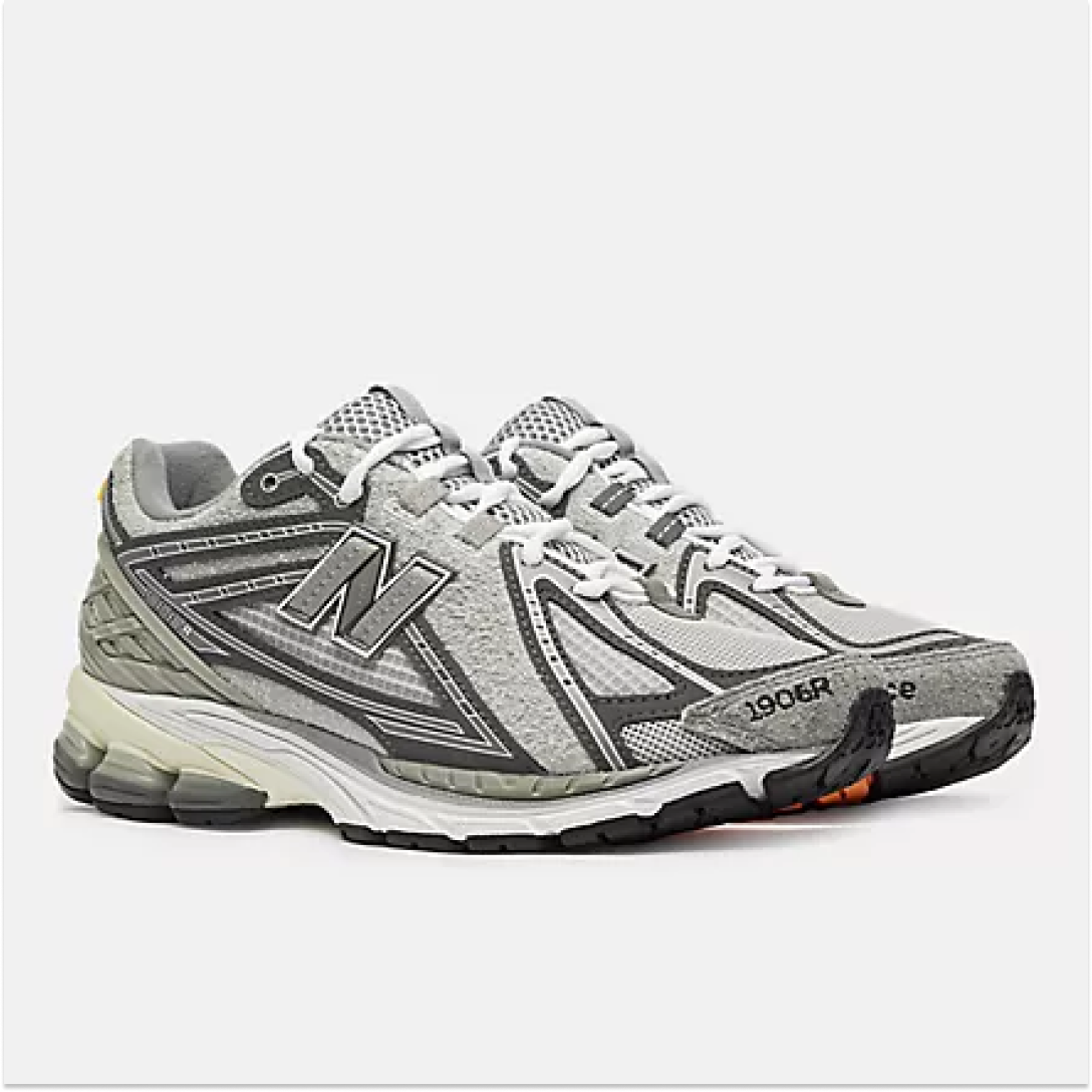 New Balance 1906R N.Hoolywood x INVINCIBLE Grey Swan5