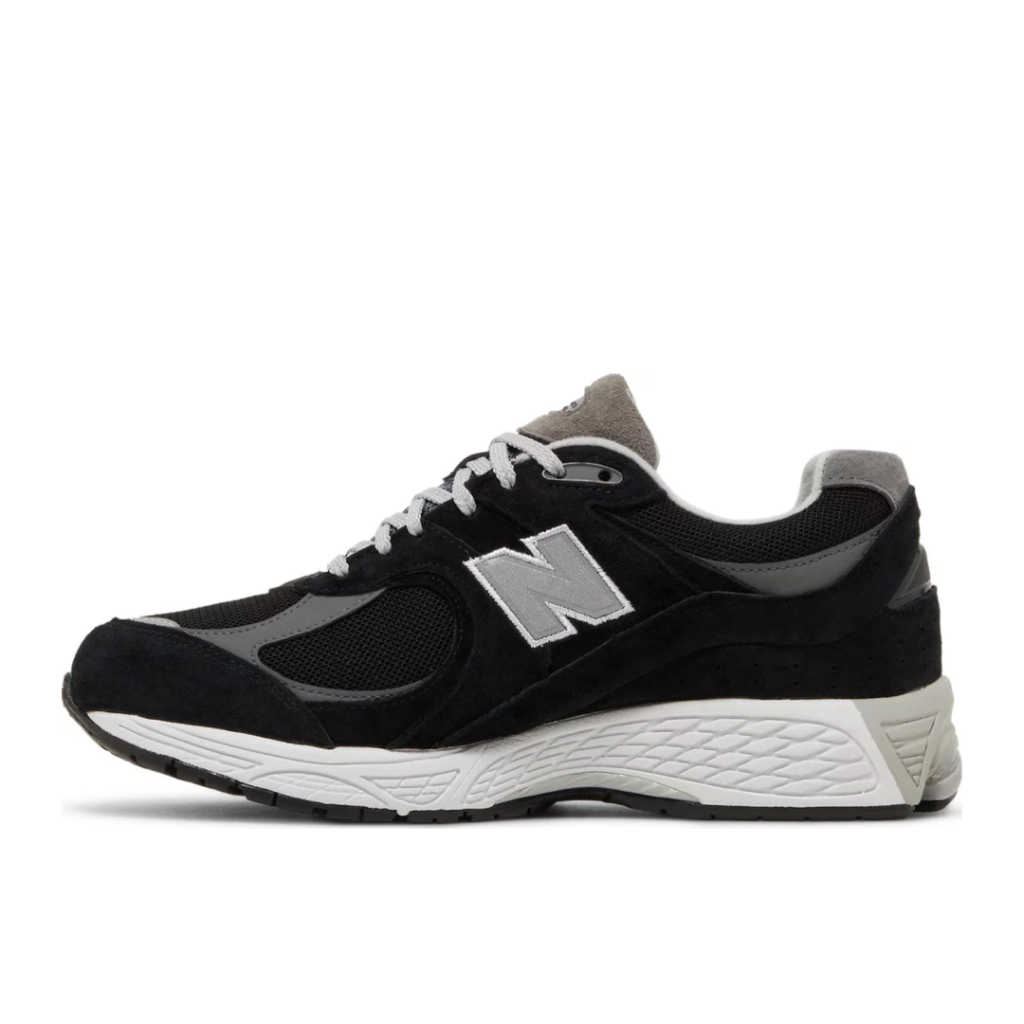 New Balance 2002R GORE-TEX ‘Black Grey’2