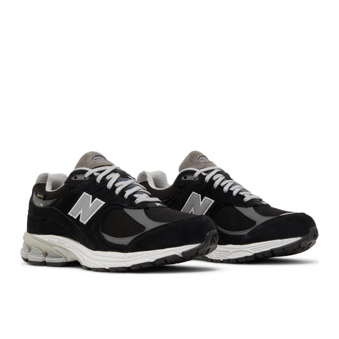 New Balance 2002R GORE-TEX 'Black Grey'5