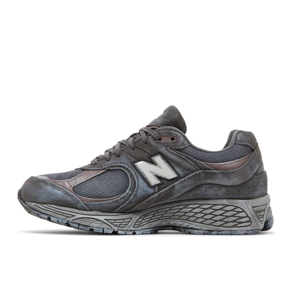 New Balance 2002R GORE-TEX ‘Magnet Mood Indigo’2