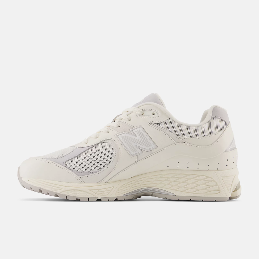 New Balance 2002R ‘White Sea Salt’1