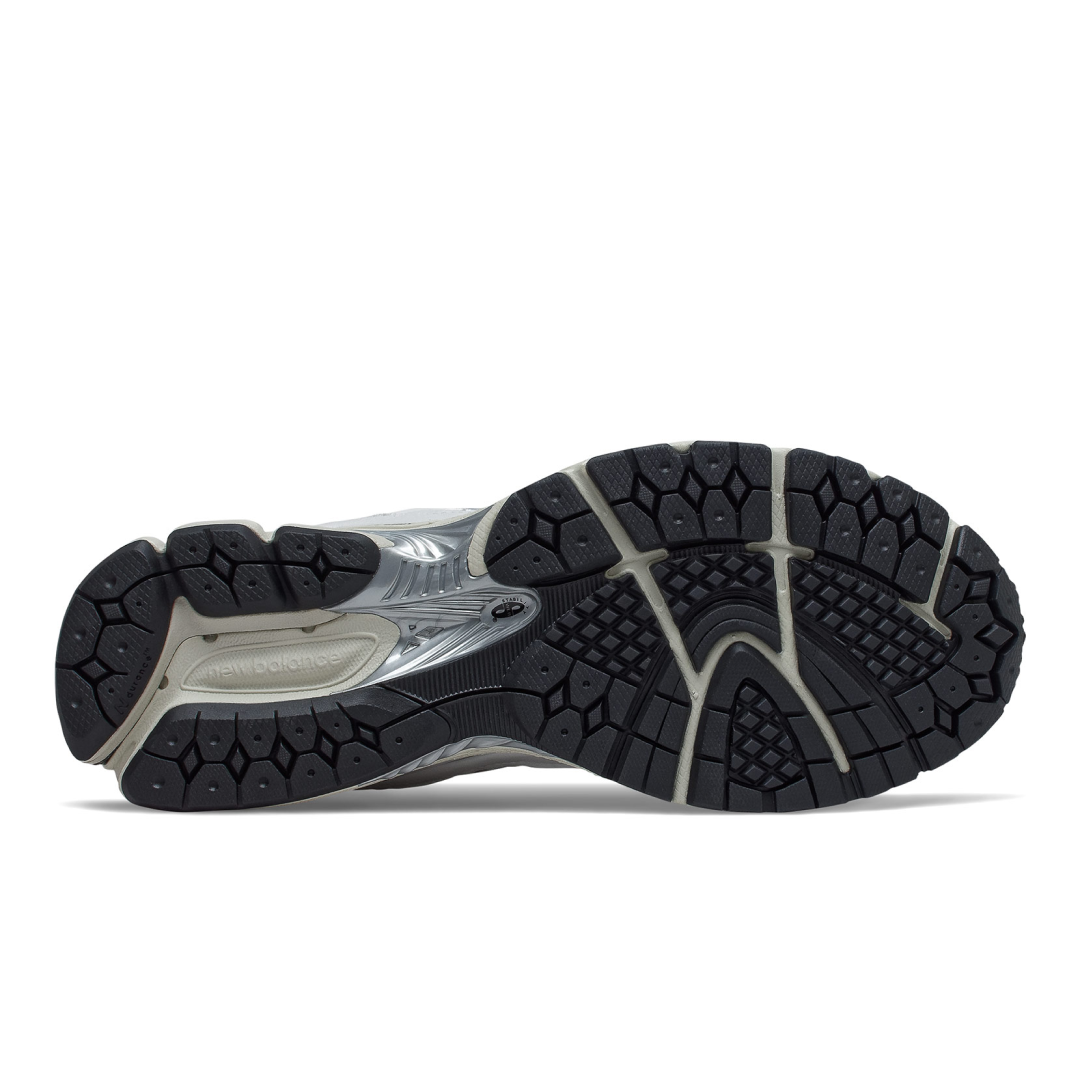 New Balance 2002R White2