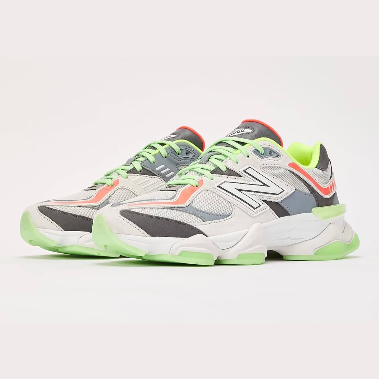 New Balance 9060 'Glow'3