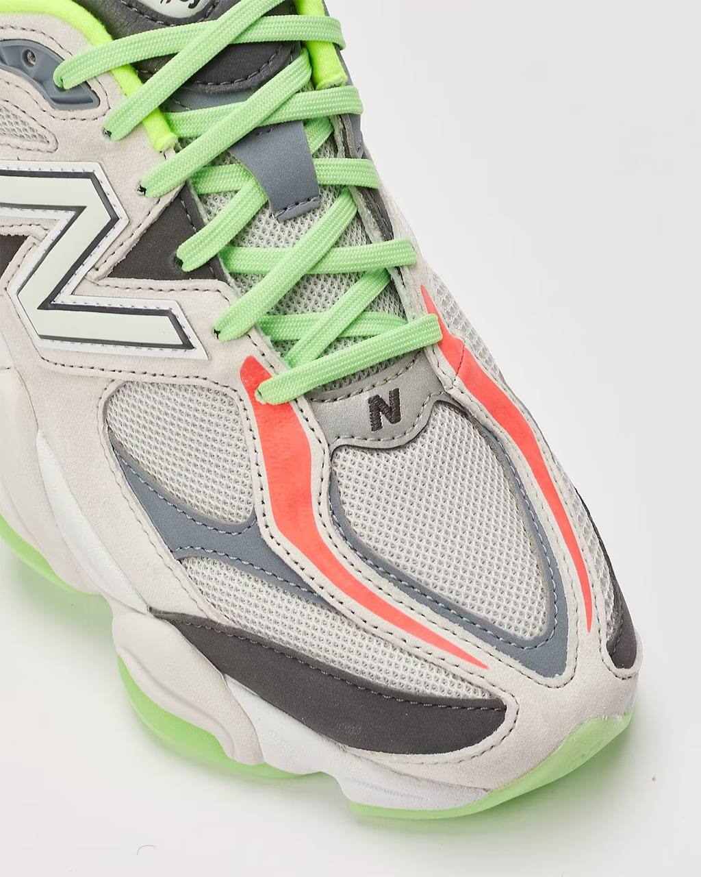 New Balance 9060 'Glow'5