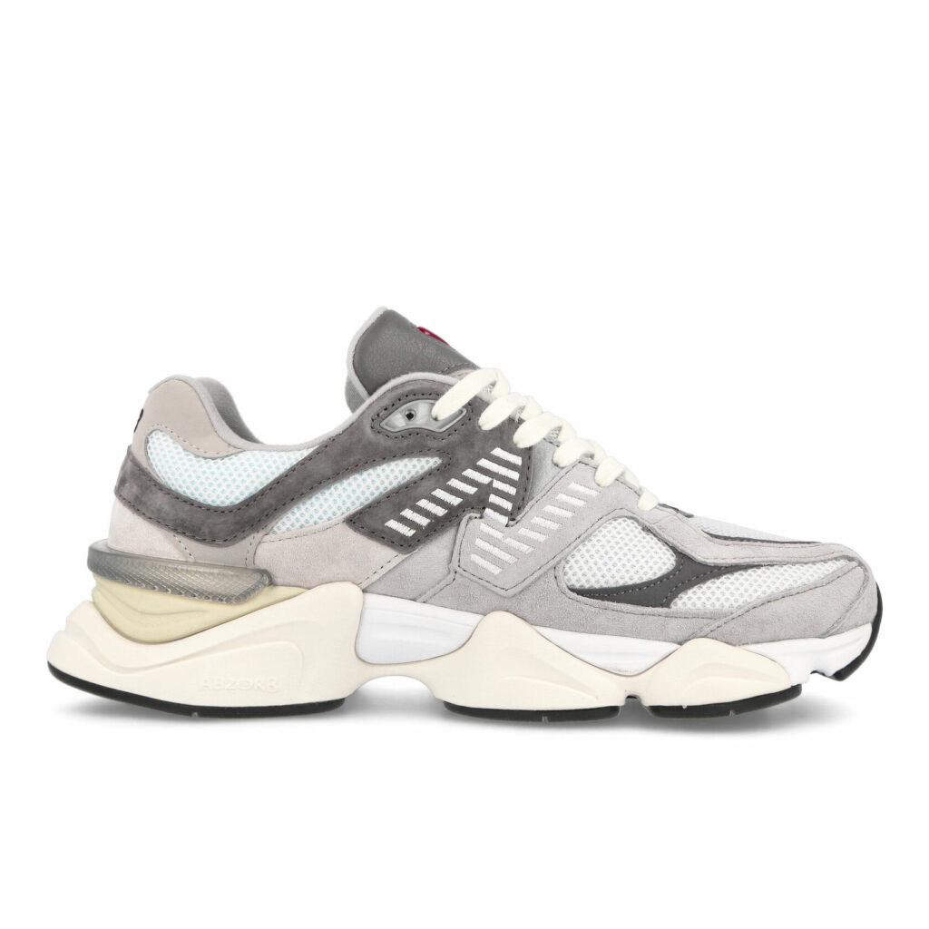 New Balance 9060 ‘Rain Cloud Grey’3