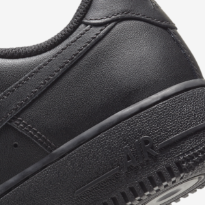Nike Air Force 1 '07 'Triple Black'7