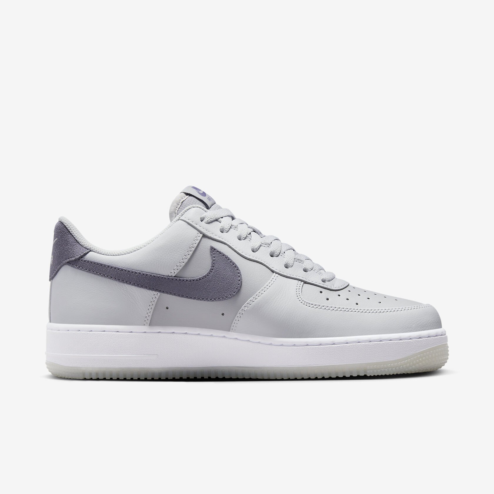 Nike Air Force 1 LX 'Pure Platinum Light Carbon'2