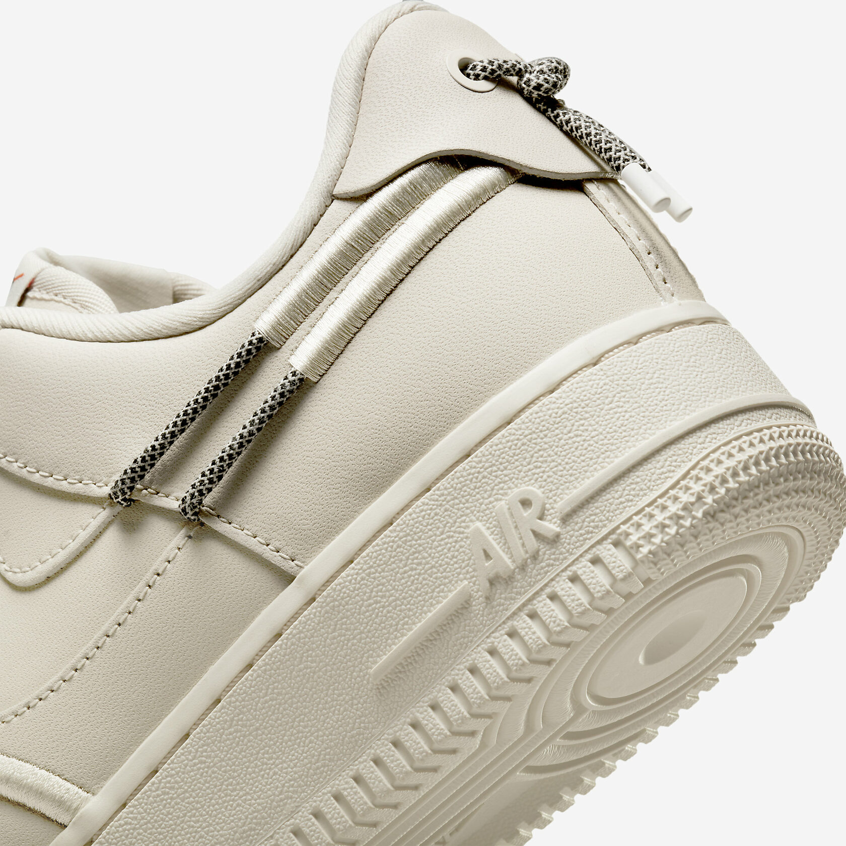 Nike Air Force 1 Low '07 LX Light Orewood Brown (W)4