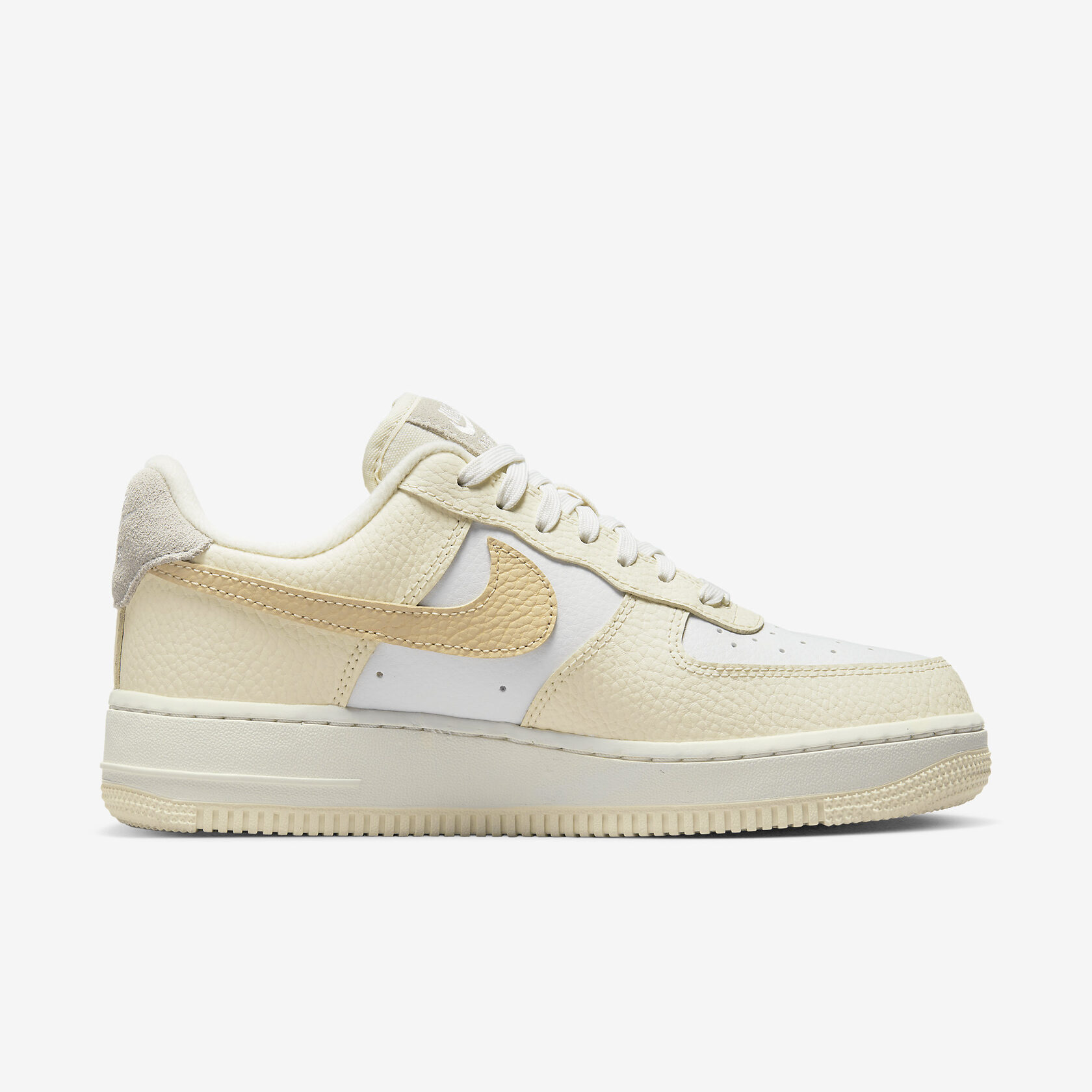 Nike Air Force 1 Low “Beige”2