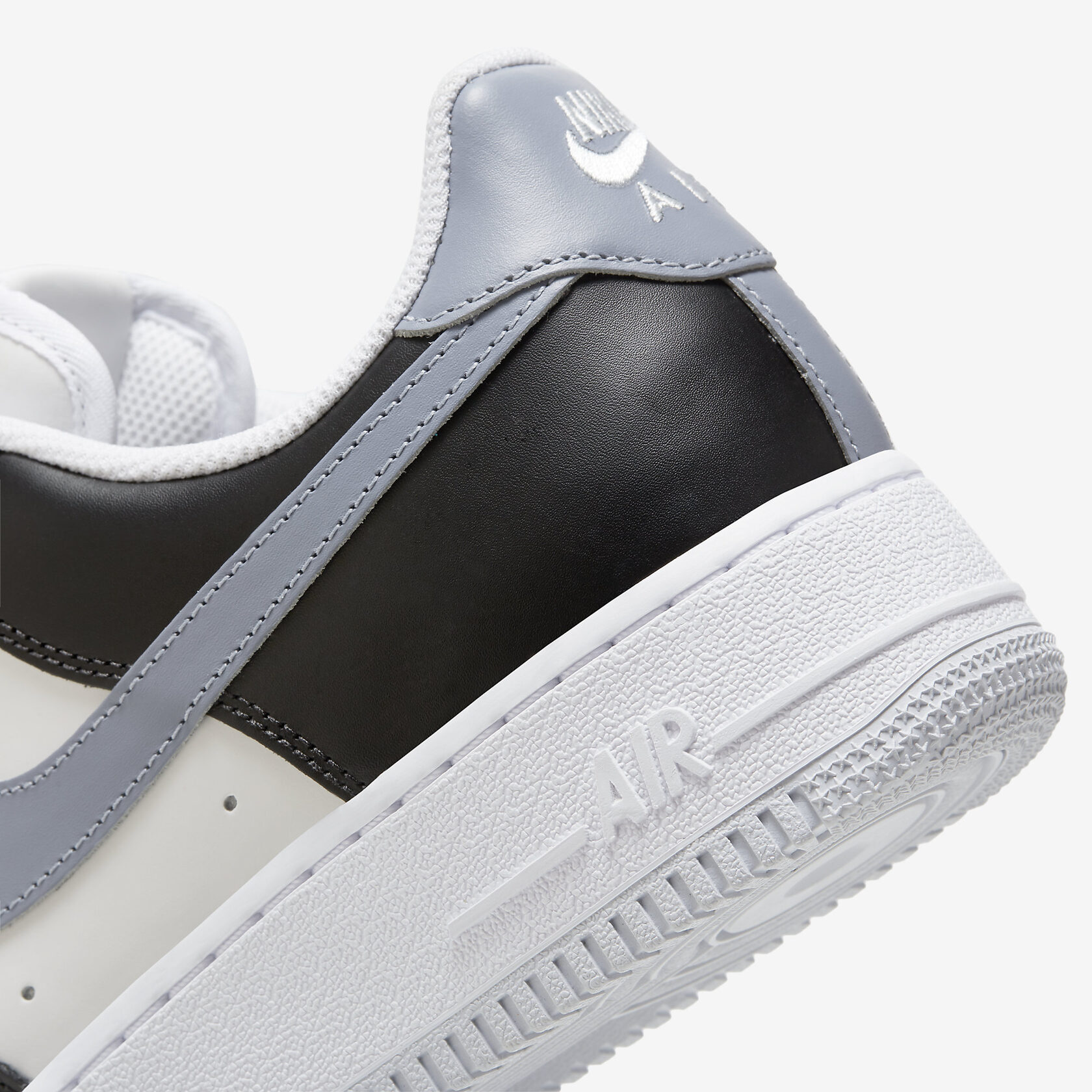 Nike Air Force 1 Low 'Golden Toothbrush'7