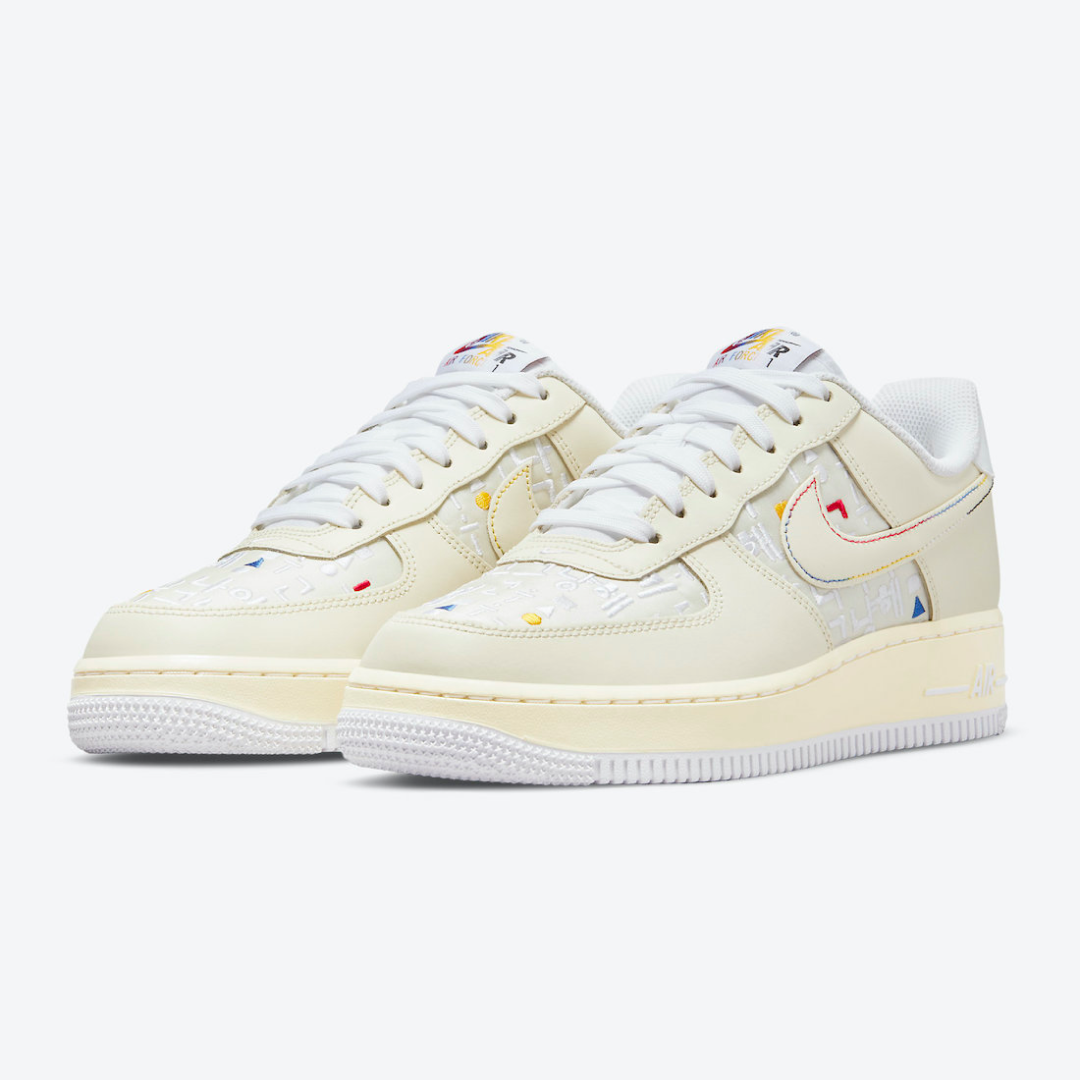 Nike Air Force 1 Low 'Hangeul Day' (W)1