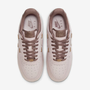 Nike Air Force 1 Low LX 'Pink Russett'3