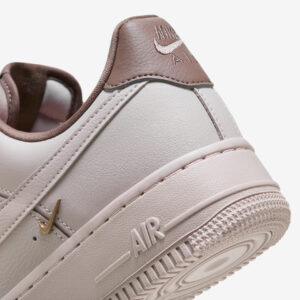 Nike Air Force 1 Low LX 'Pink Russett'7