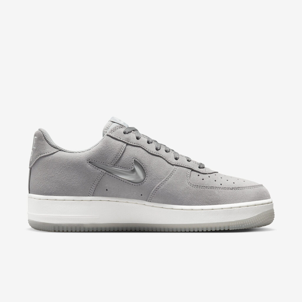 Nike Air Force 1 Low ‘Light Smoke Grey’2