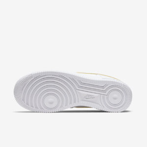 Nike Air Force 1 Low “Metallic Gold”1