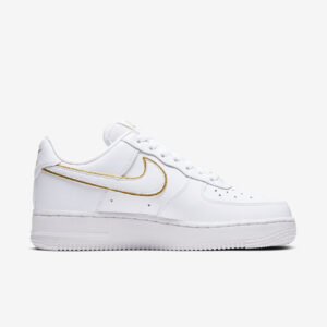 Nike Air Force 1 Low “Metallic Gold”2
