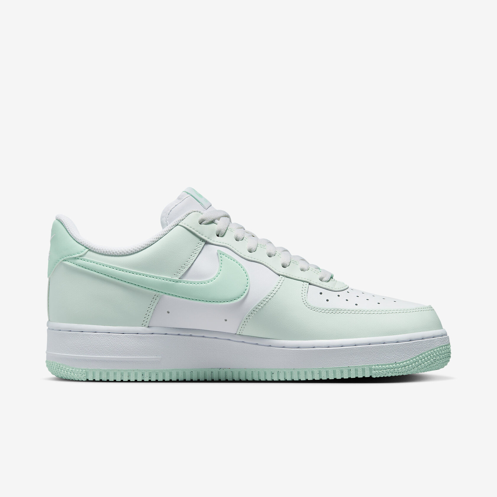 Nike Air Force 1 Low 'Mint Foam'2