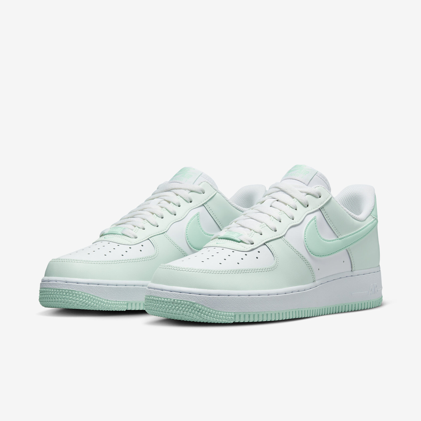 Nike Air Force 1 Low 'Mint Foam'4
