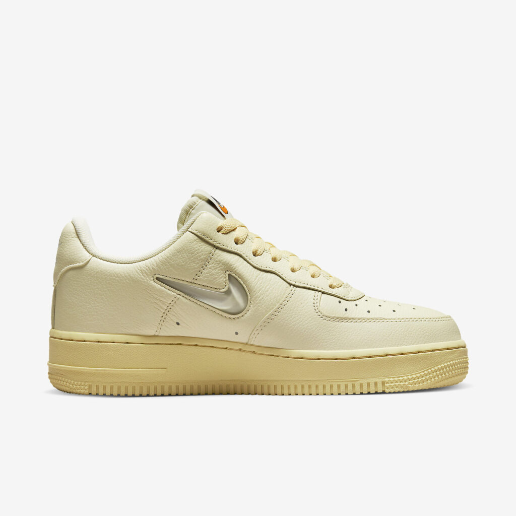 Nike Air Force 1 Low ‘Obsidian Gum’2
