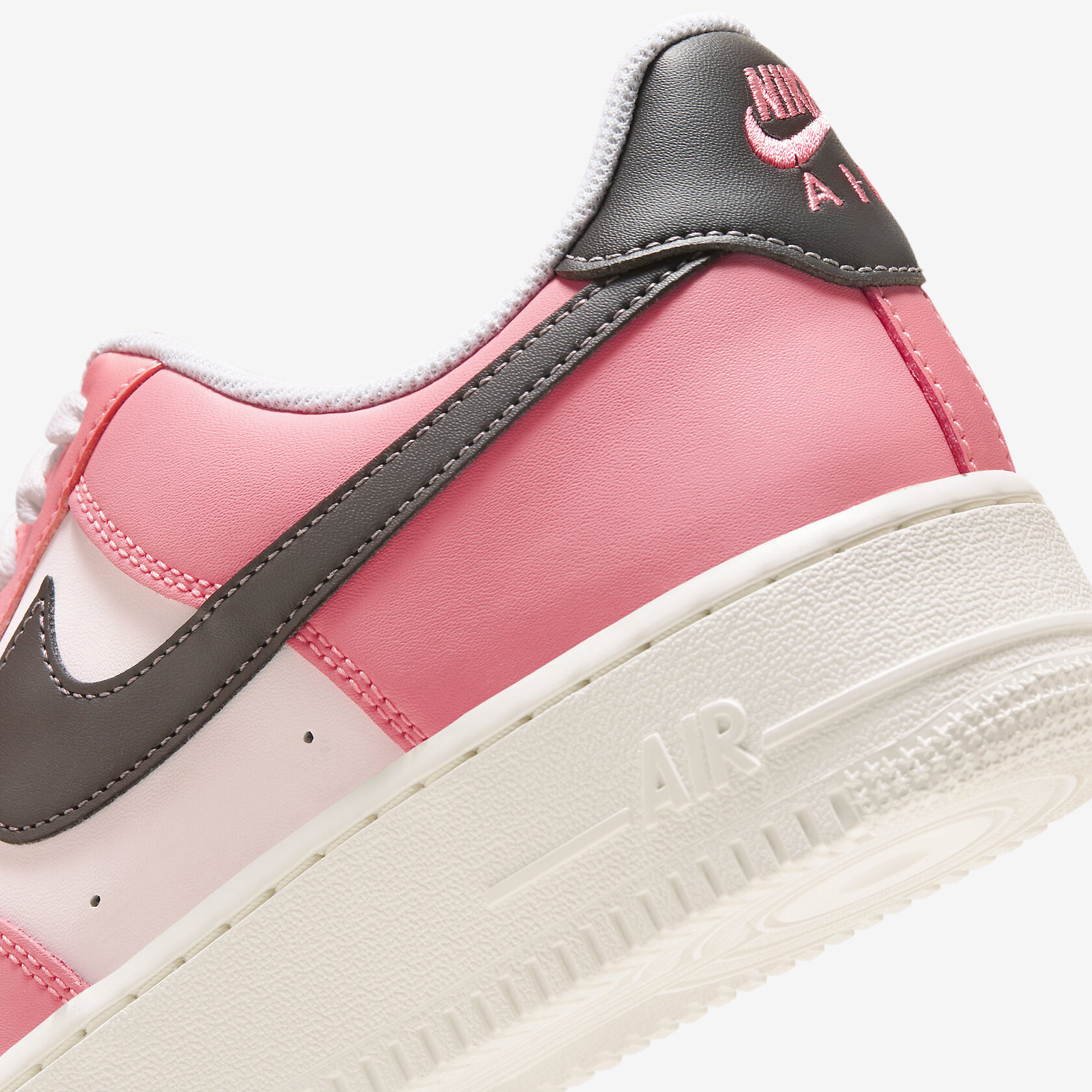 Nike Air Force 1 Low 'Pink Brown'5