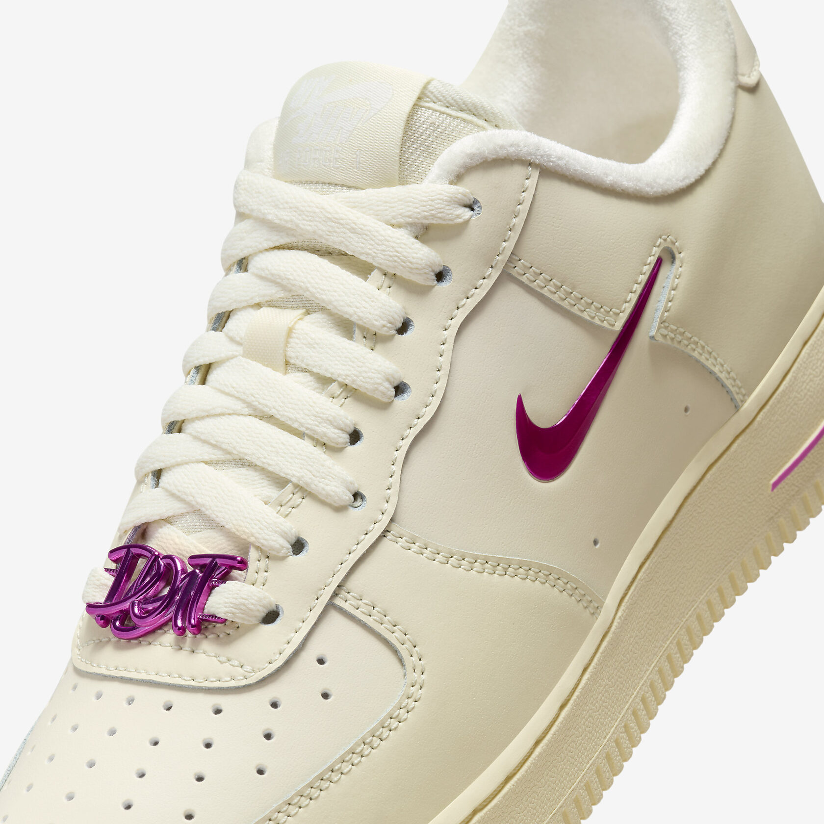 Nike Air Force 1 Low “Playful Pink”6