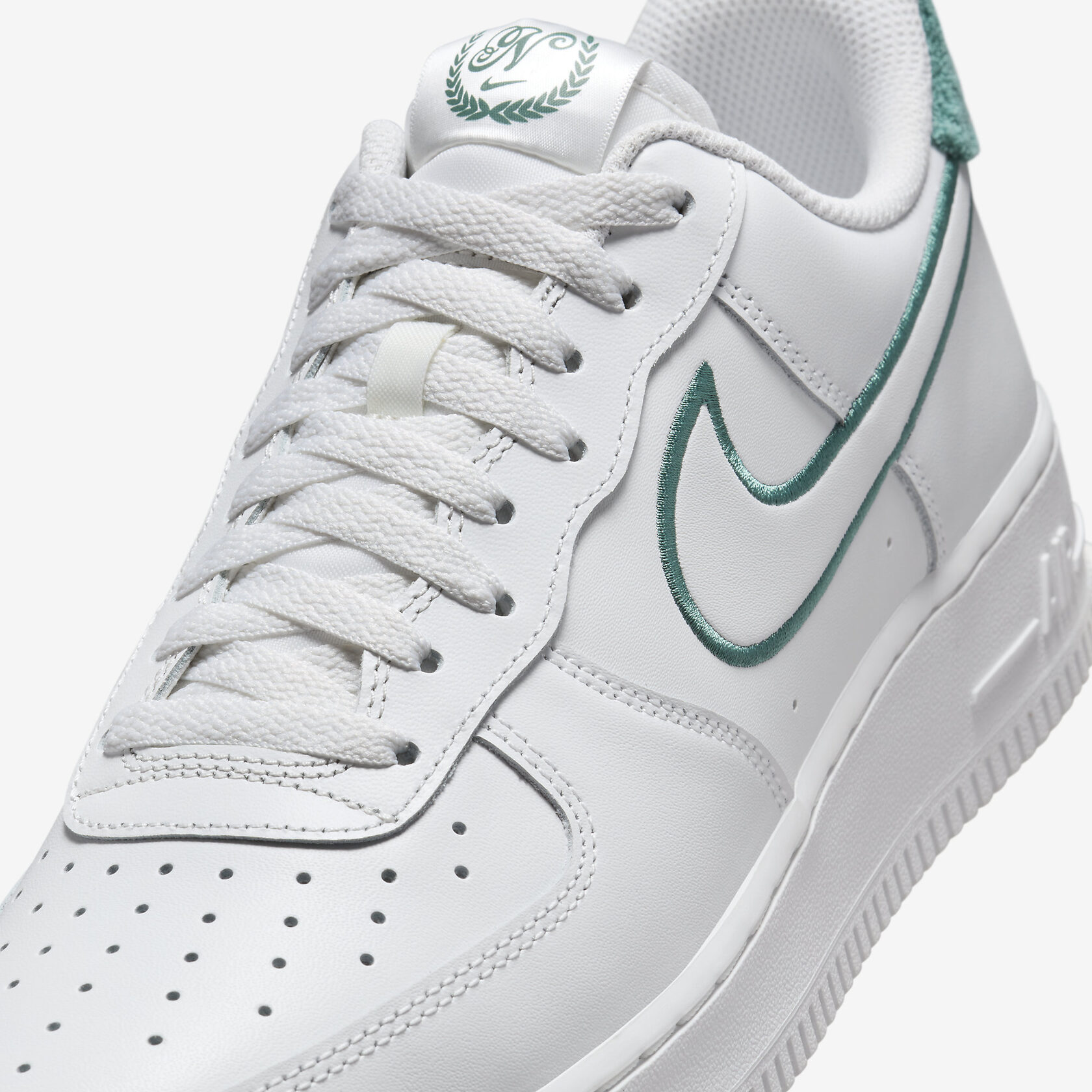 Nike Air Force 1 Low “Resort & Sport”6