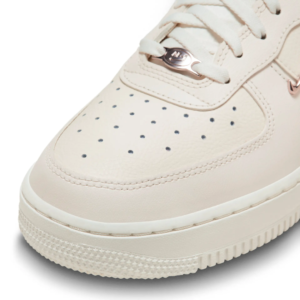 Nike Air Force 1 Low “Rose Gold”6