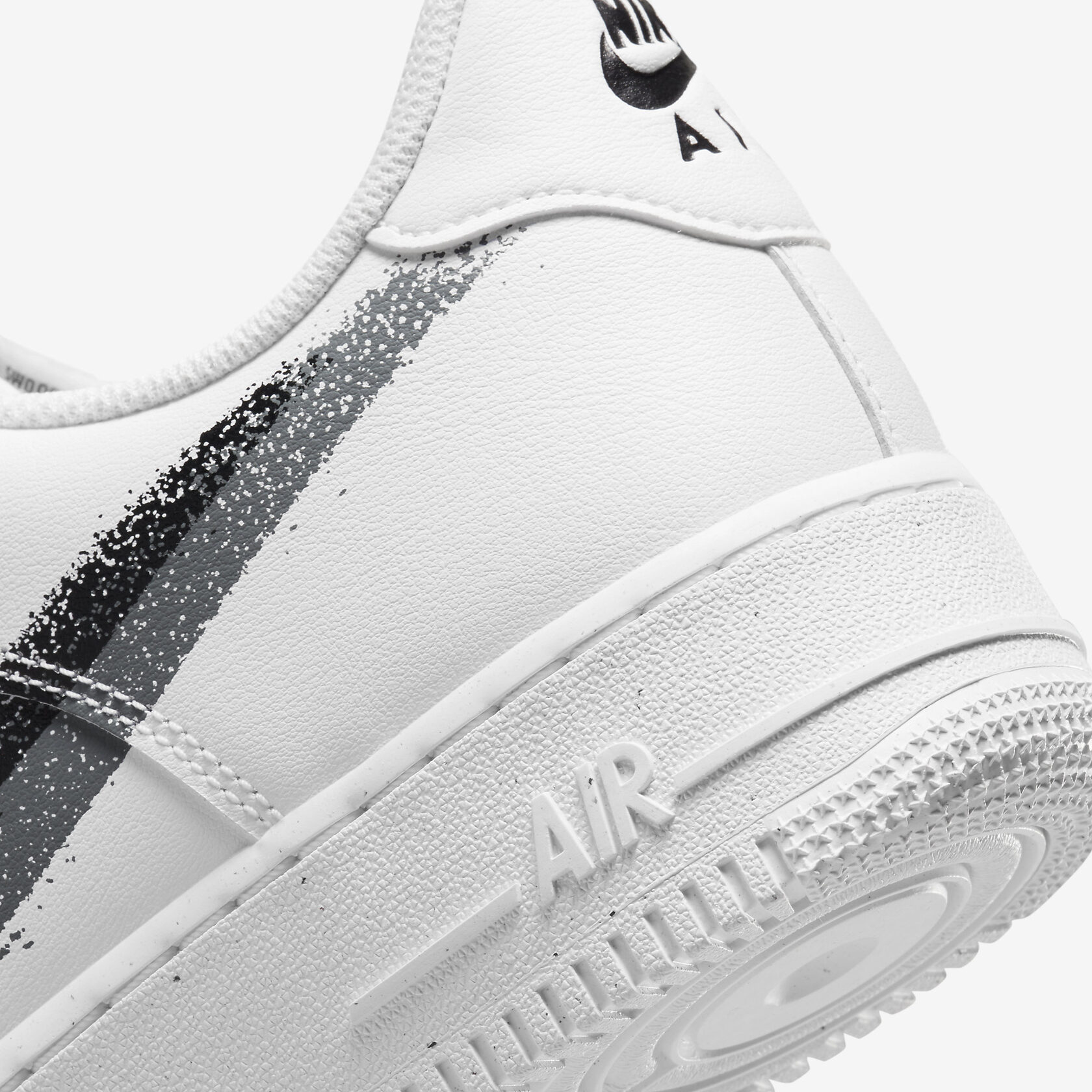 Nike Air Force 1 Low 'Spray Paint Swooshes'7