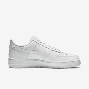 Nike Air Force 1 Low “Triple White”2