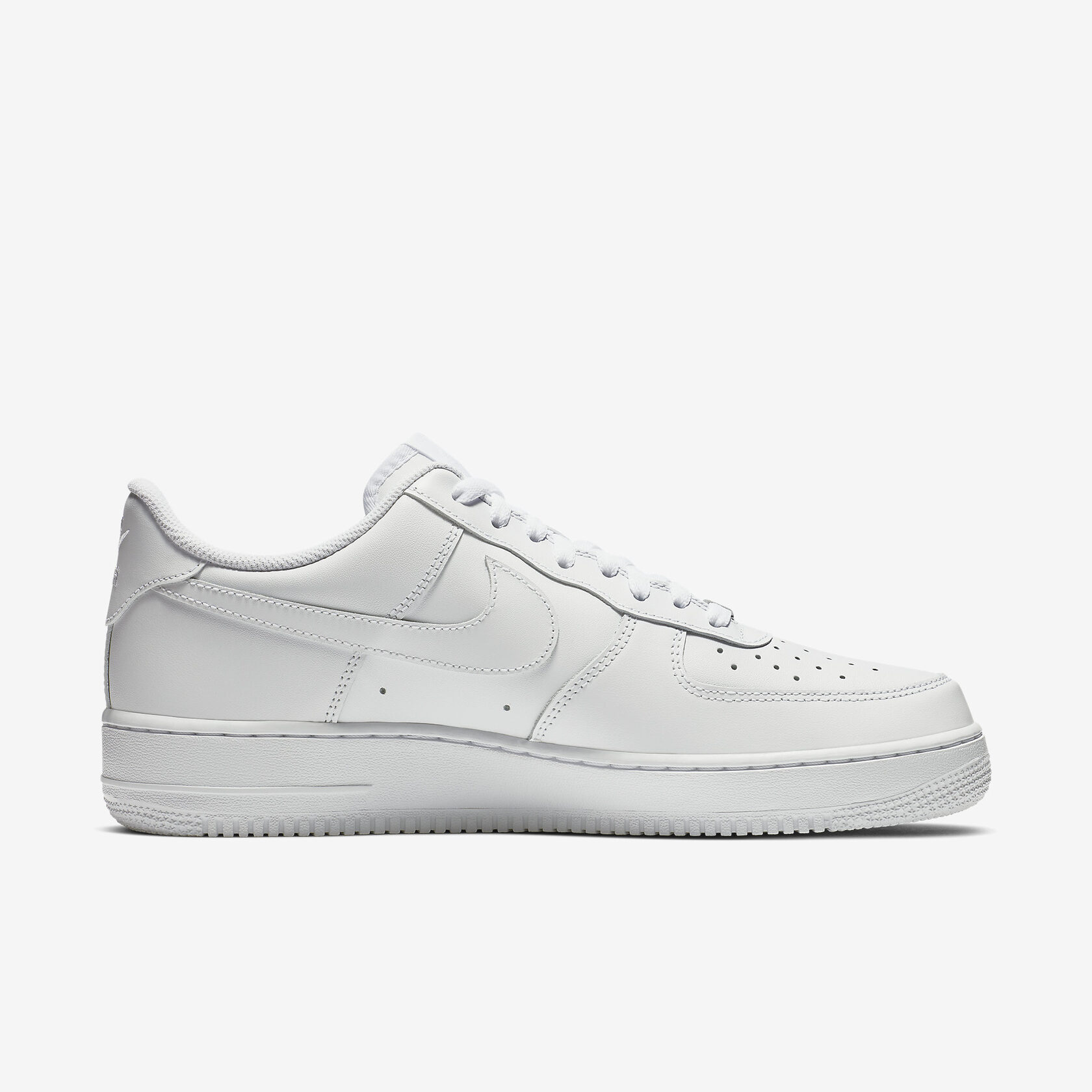 Nike Air Force 1 Low “Triple White”2