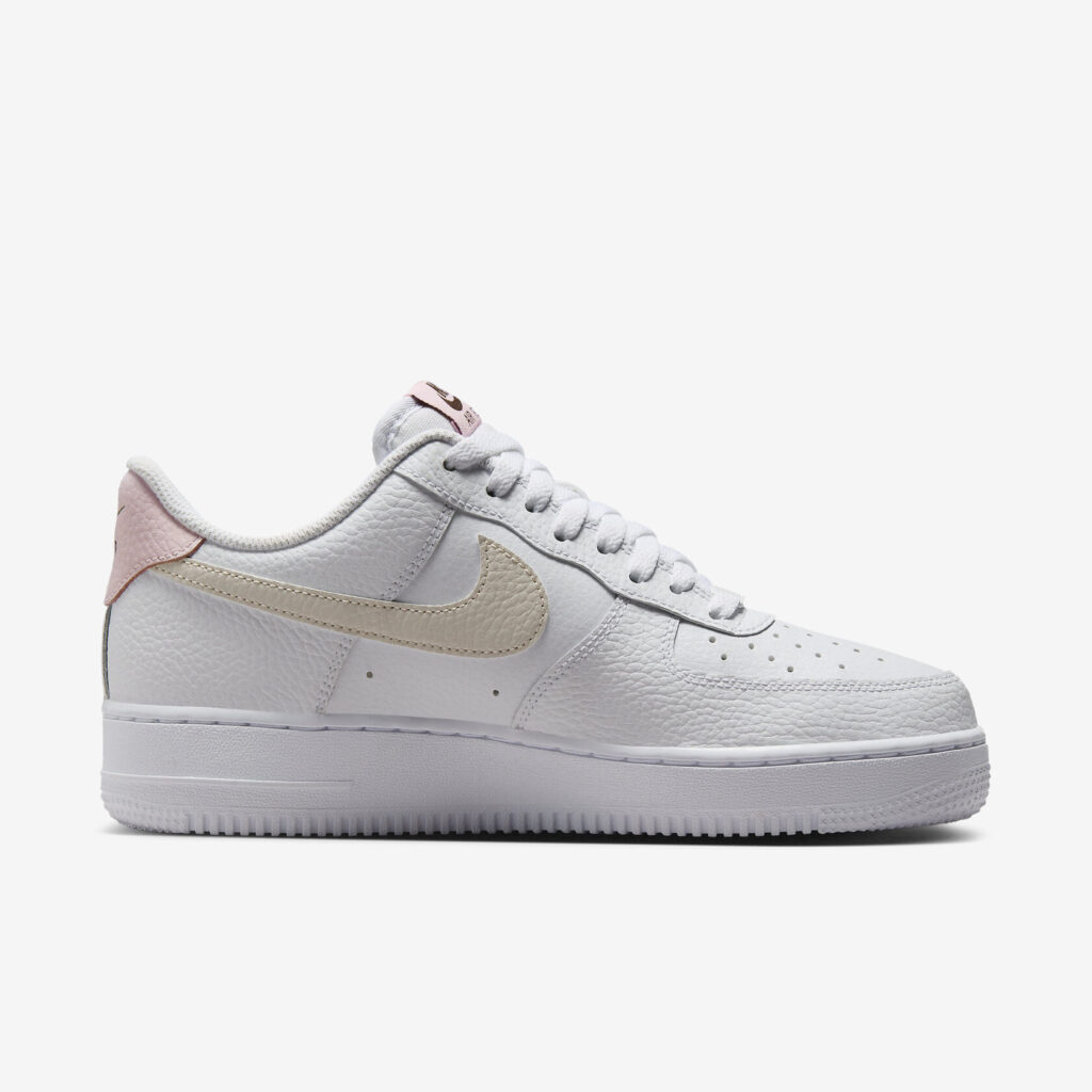 Nike Air Force 1 Low ‘Tumbled Pink’2