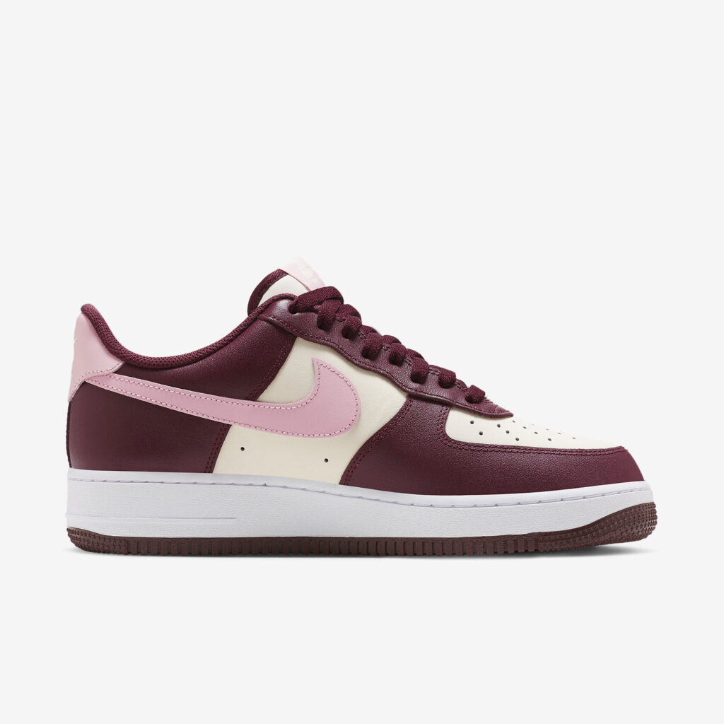 Nike Air Force 1 Low “Valentine’s Day”2