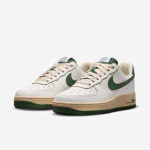Nike Air Force 1 Low Vintage 'Gorge Green'3