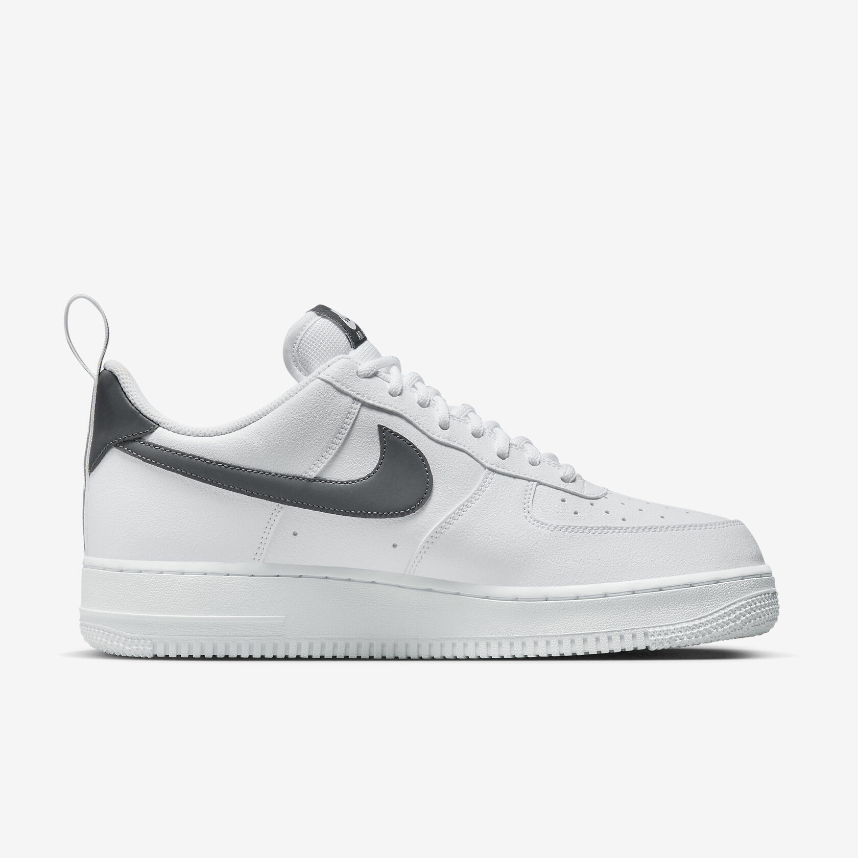 Nike Air Force 1 Low 'White Metallic Dark Grey'2