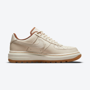 Nike Air Force 1 Luxe “Pecan”1