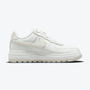 Nike Air Force 1 Luxe “Summit White”2