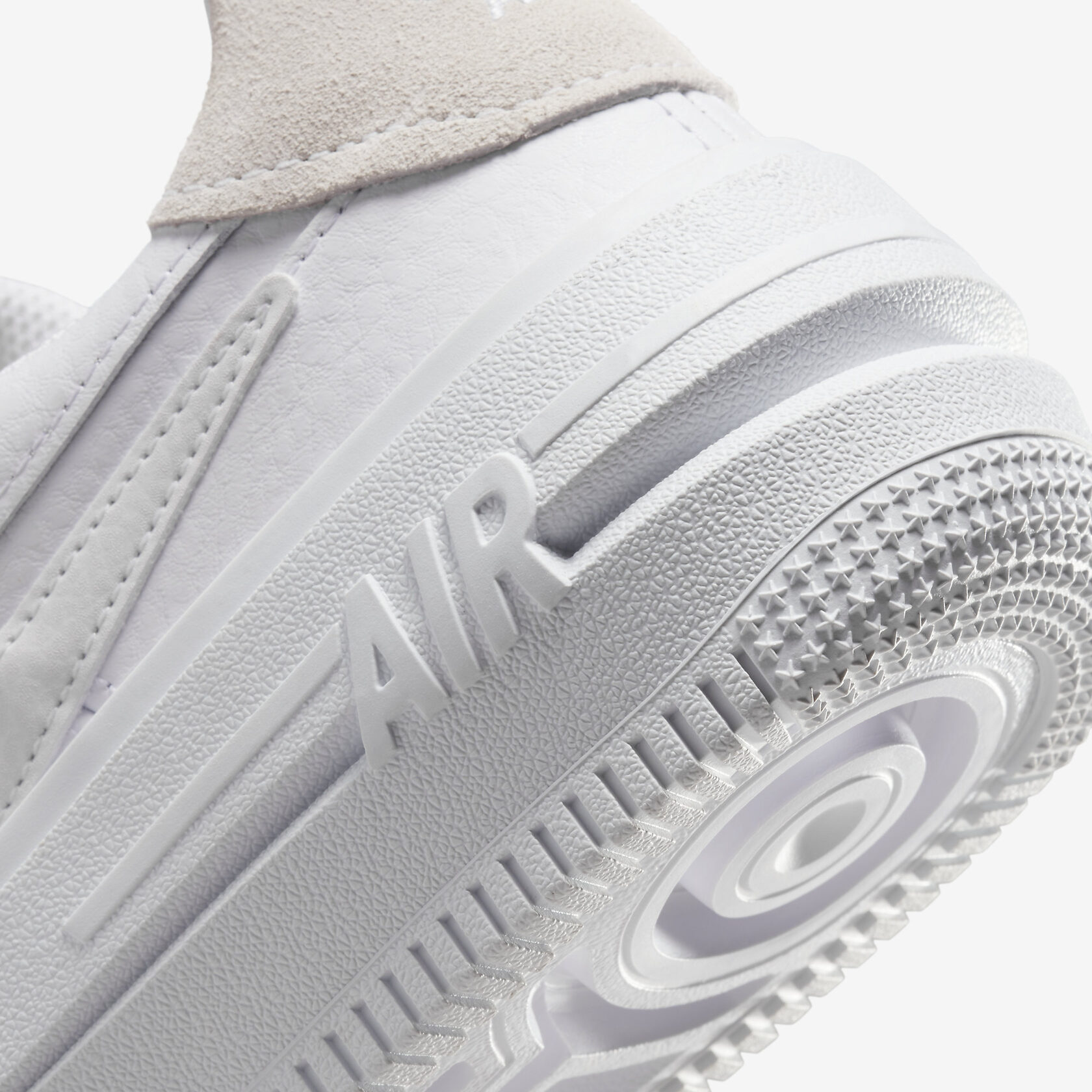 Nike Air Force 1 PLT.AF.ORM “Bling”7