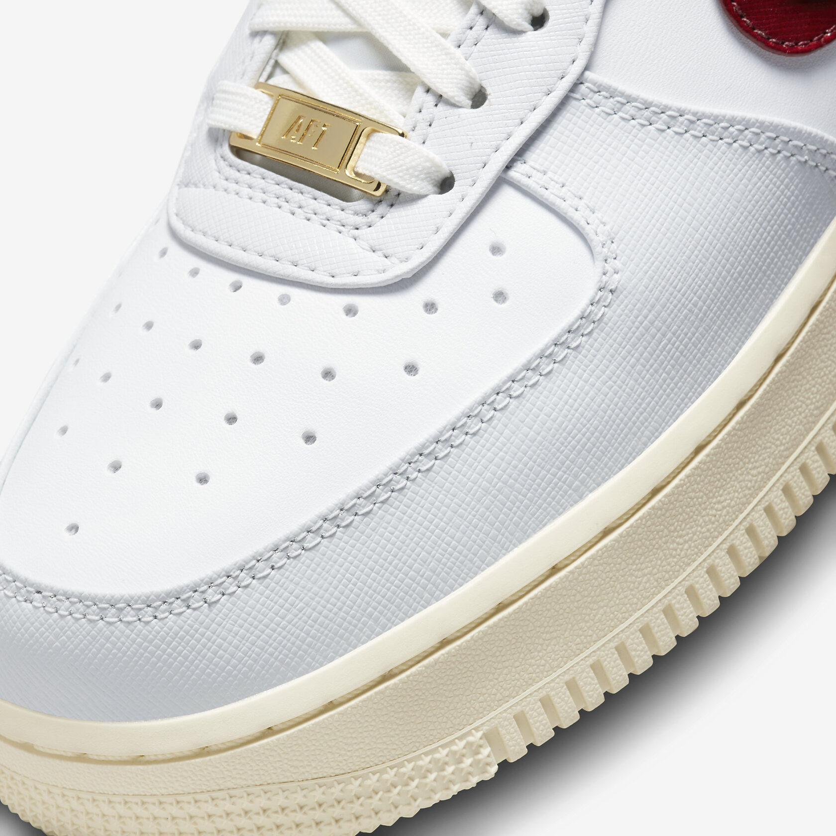 Nike Air Force 1 'Swoosh Pocket'6