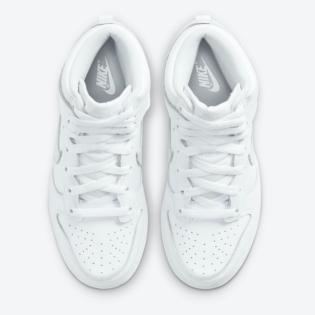 Nike Dunk High SP 'Pure Platinum'3