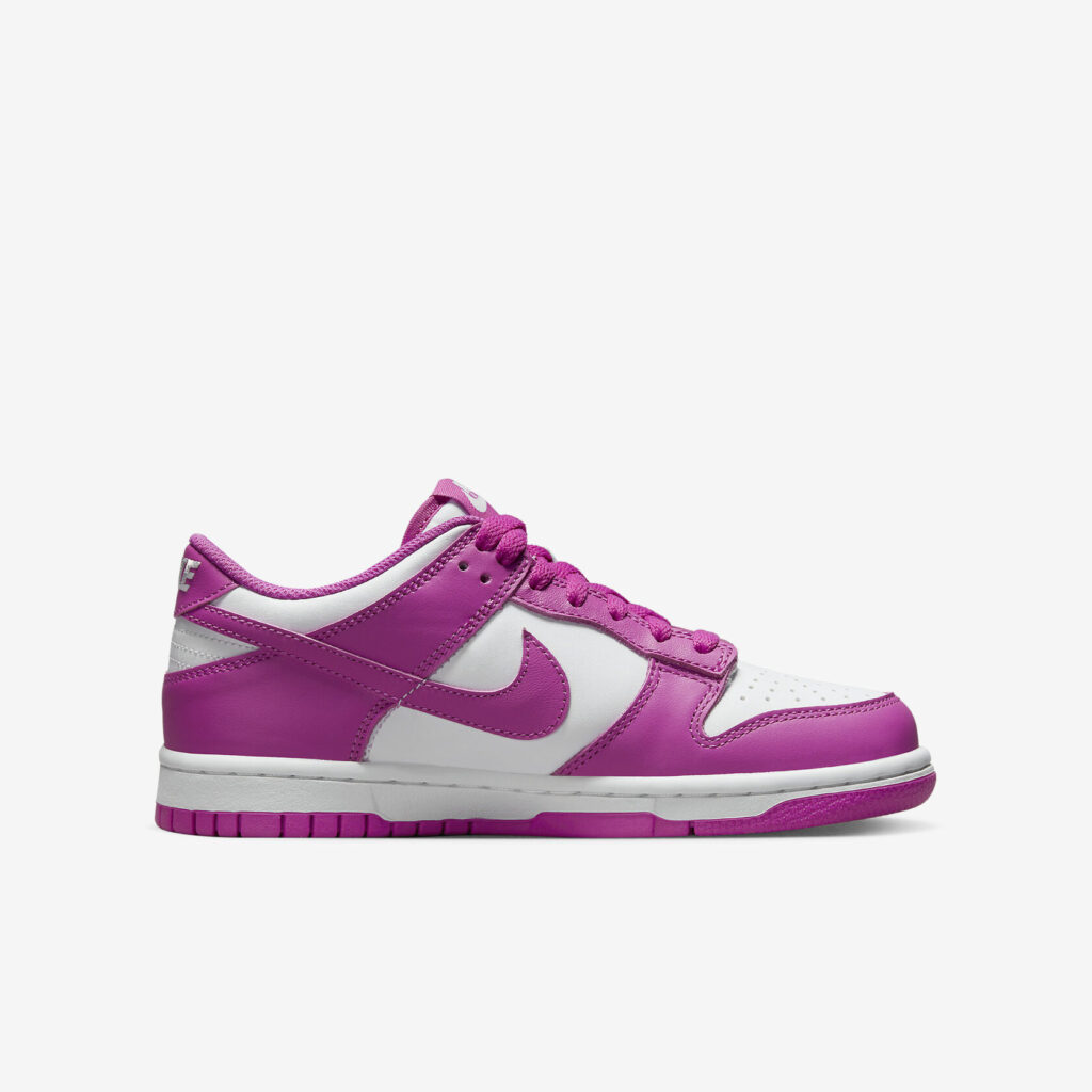 Nike Dunk Low ‘Active Fuchsia’2