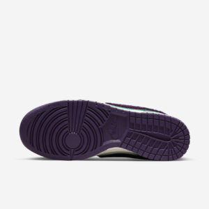 Nike Dunk Low “Chenille Swoosh”1