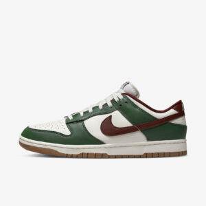 Nike Dunk Low “Gorge Green”