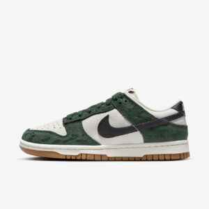 Nike Dunk Low 'Green Snake' W