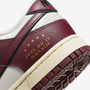 Nike Dunk Low “Just Do It” Team Red (W)6